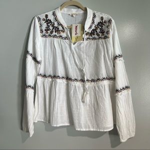 NWT Embroidered Peasant Blouse
